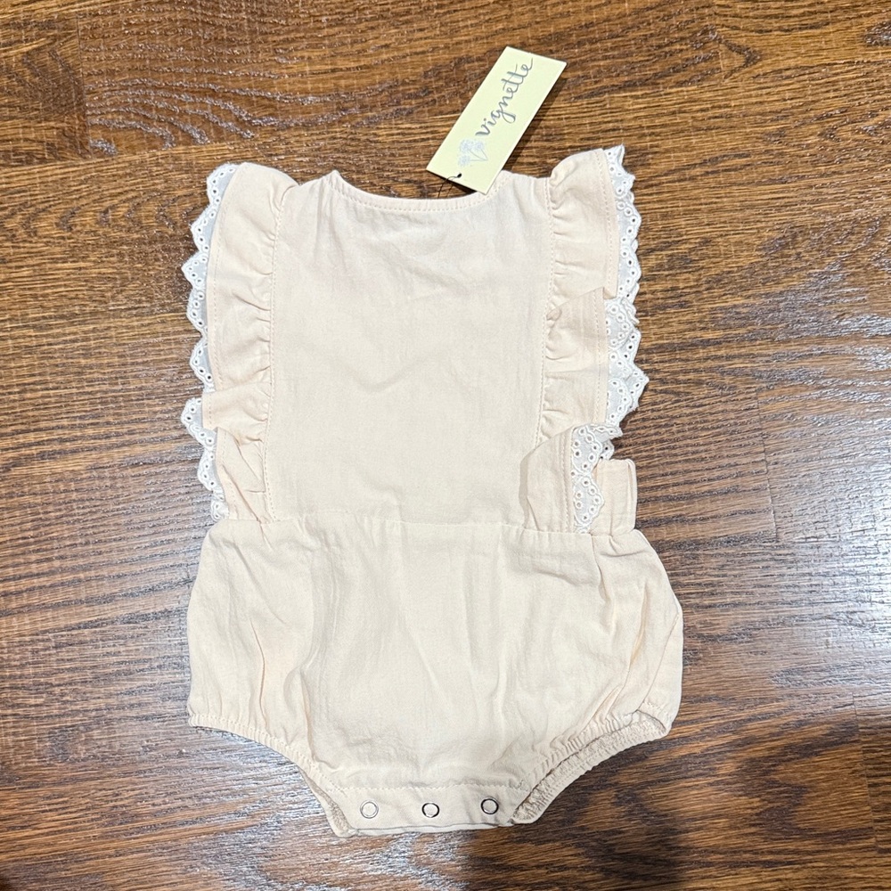 NWT BOHO CHIC ROMPER BABY WITH LACE TRIM